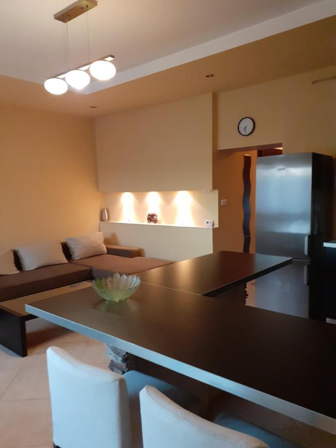 Monika Apartman Tapolca Exteriör bild