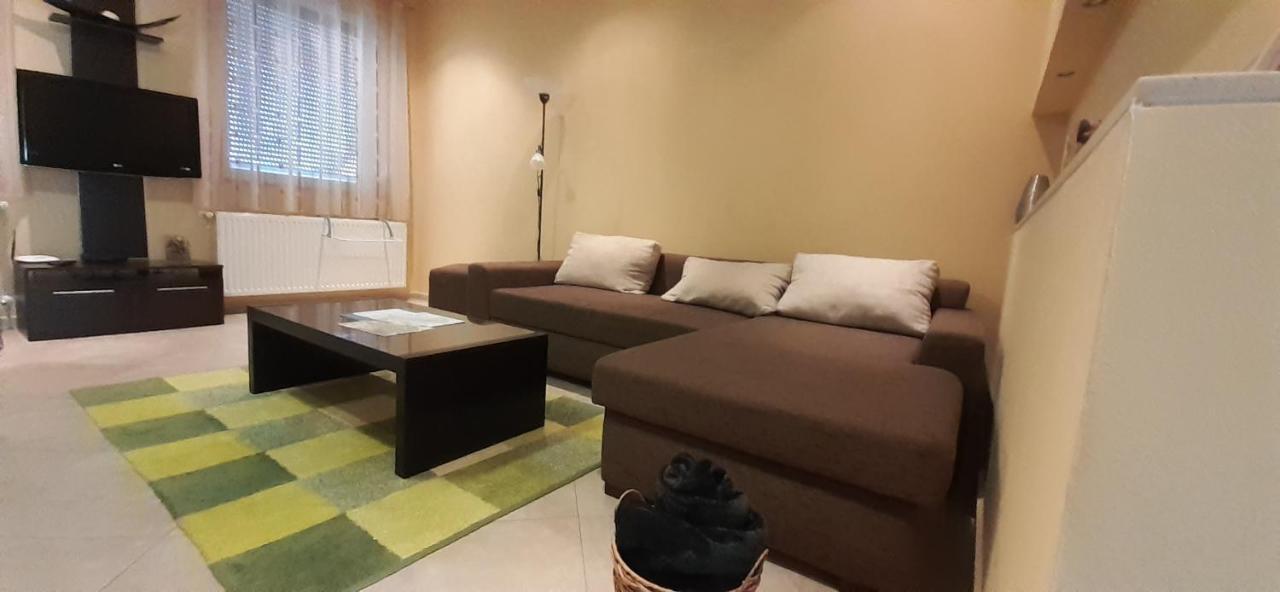Monika Apartman Tapolca Exteriör bild