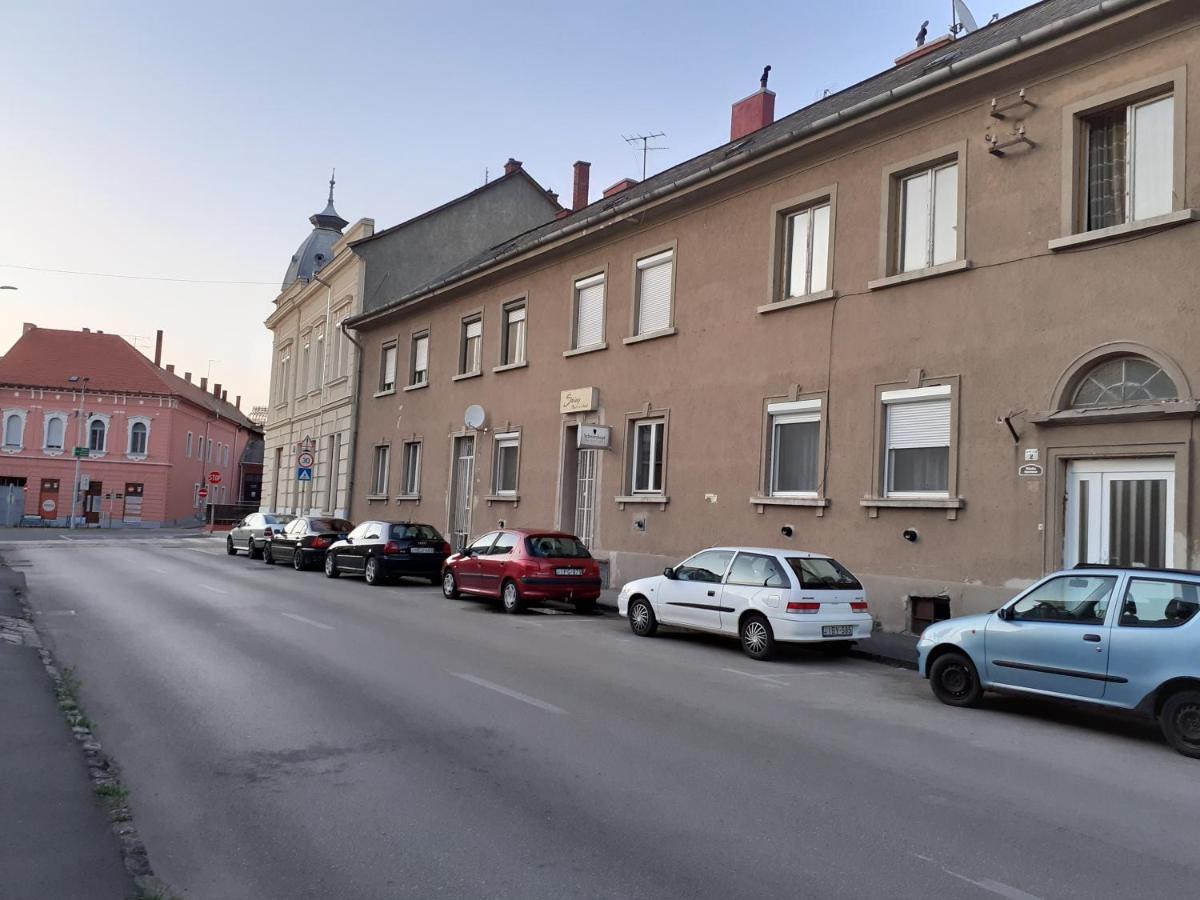 Monika Apartman Tapolca Exteriör bild