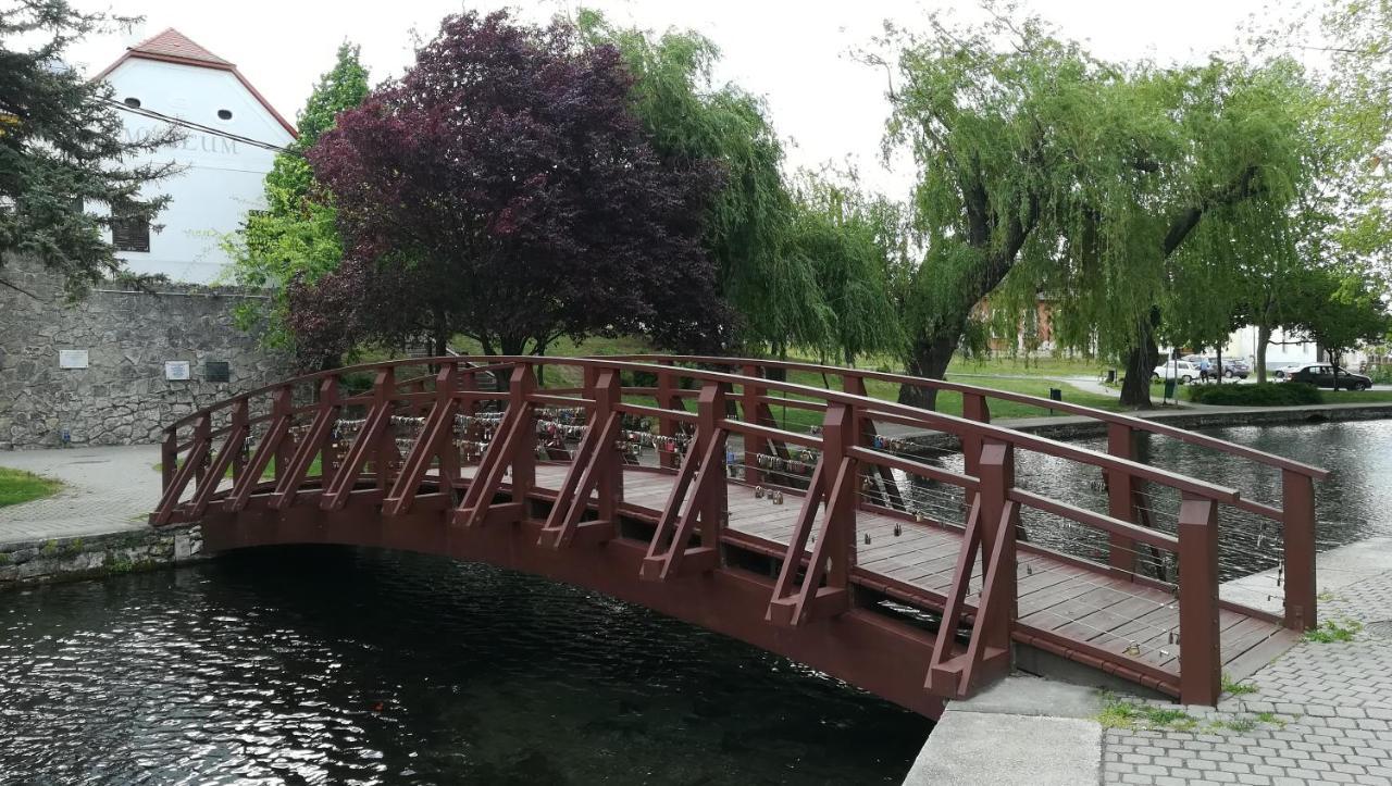 Monika Apartman Tapolca Exteriör bild